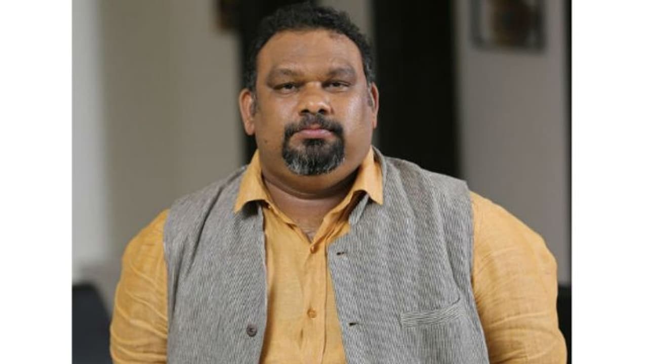 కత్తి మహేష్ చికిత్సకు ఏపీ ప్రభుత్వం భారీ ఆర్థిక సాయం.. కత్తి మహేష్ చికిత్సకు ఏపీ ప్రభుత్వం భారీ ఆర్థిక సాయం..