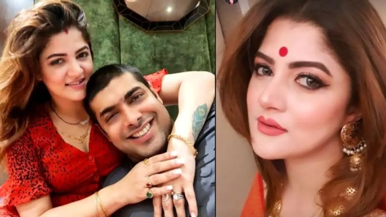 'বদলা' নিতে চান না রোশন, শ্রাবন্তীর সঙ্গে দূরত্ব বাড়ায় তবে কি নিজেকে বদলে ফেলার চেষ্টায় মিস্টার সিং 'বদলা' নিতে চান না রোশন, শ্রাবন্তীর সঙ্গে দূরত্ব বাড়ায় তবে কি নিজেকে বদলে ফেলার চেষ্টায় মিস্টার সিং