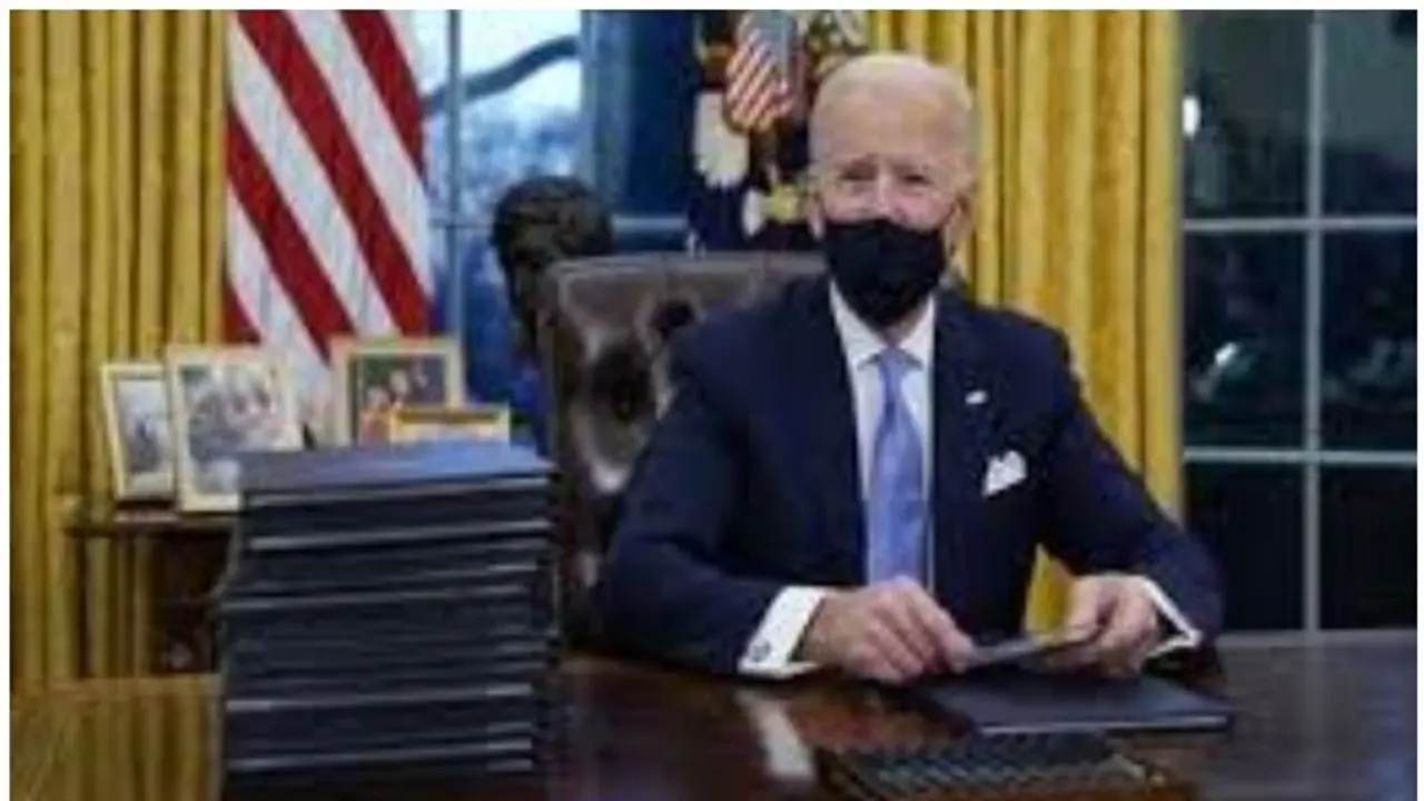 ട്രംപിനെ തിരുത്തി ബൈഡൻ; ആദ്യം ഒപ്പിട്ടത് മാസ്ക് നിർബന്ധമാക്കുന്ന ഉത്തരവിൽ