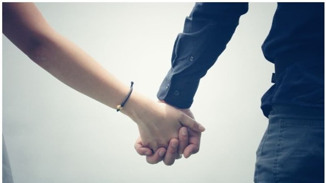 വാടകയ്ക്കെടുത്ത കാമുകിയോട് മോശമായി പെരുമാറി, യുവാവിന് ശിക്ഷ ആറുമാസത്തെ തടവ് വാടകയ്ക്കെടുത്ത കാമുകിയോട് മോശമായി പെരുമാറി, യുവാവിന് ശിക്ഷ ആറുമാസത്തെ തടവ്