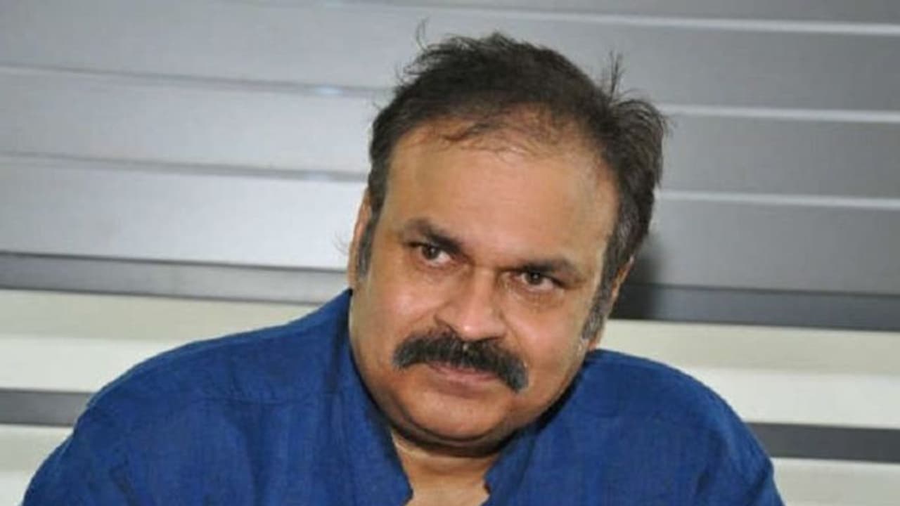 రాడిసన్ పబ్లో నిహారిక.. స్పందించిన నాగబాబు.. రాడిసన్ పబ్లో నిహారిక.. స్పందించిన నాగబాబు..