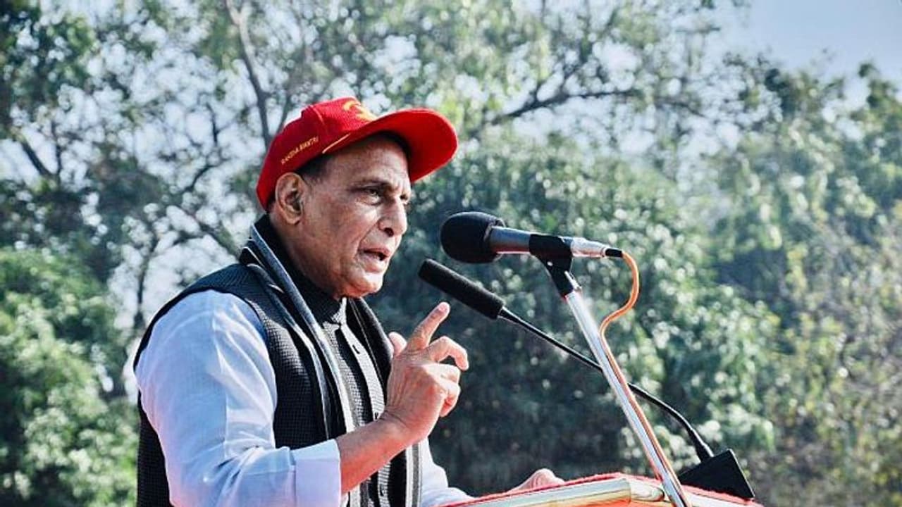 Girl cadets in NCC up 33% from 28%: Defence Minister Girl cadets in NCC up 33% from 28%: Defence Minister