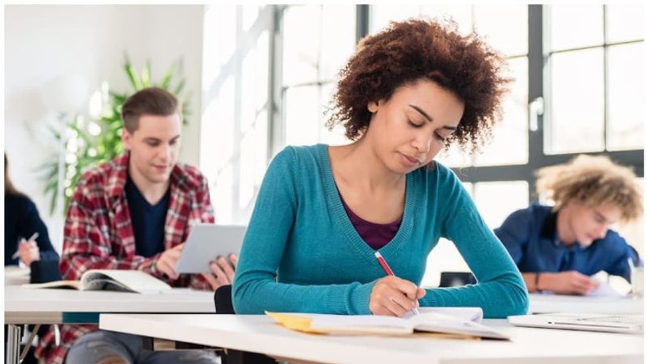 സിവിൽ സർവീസ് പരീക്ഷ: ന്യൂനപക്ഷ ഉദ്യോഗാർത്ഥികളുടെ ഫീസ് റീംഇംബേഴ്‌സ് ചെയ്യാൻ 27വരെ അപേക്ഷിക്കാം