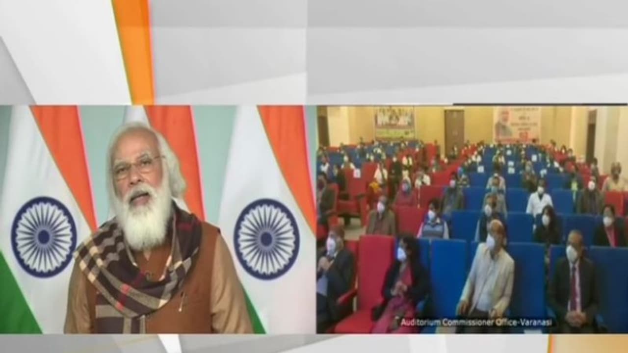 पीएम मोदी ने कोरोना वैक्सीनेशन को लेकर वाराणसी के स्वास्थ्य कर्मियों से की बात, जानिए किसने क्या दिया फीडबैक पीएम मोदी ने कोरोना वैक्सीनेशन को लेकर वाराणसी के स्वास्थ्य कर्मियों से की बात, जानिए किसने क्या दिया फीडबैक