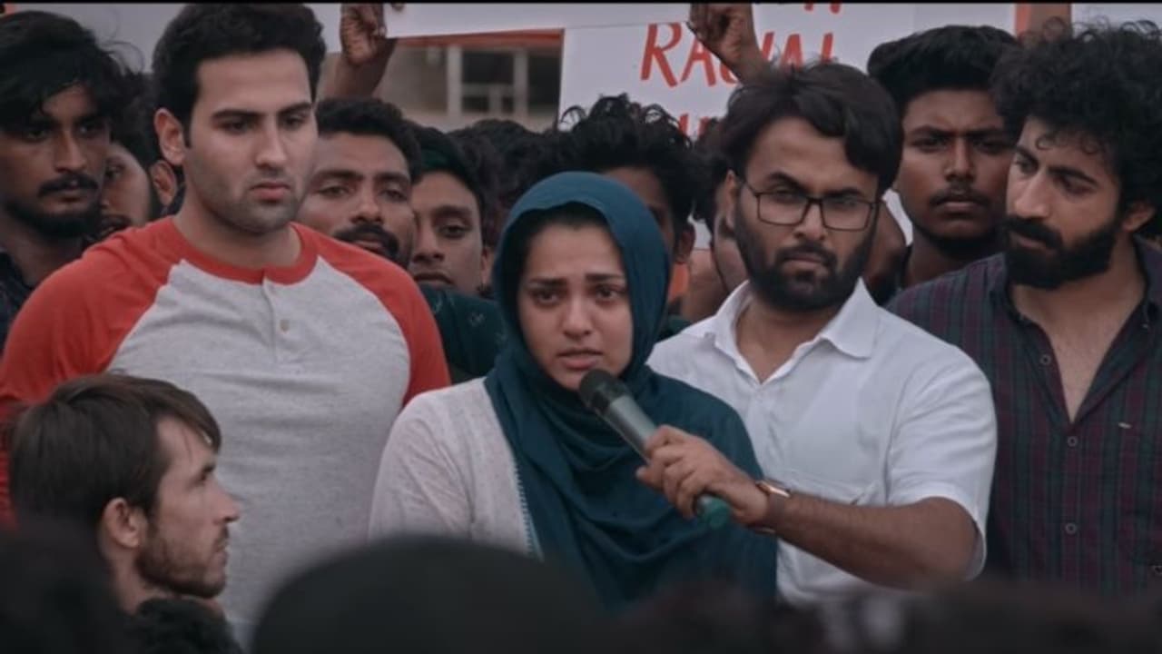 ദില്ലിയില്‍ വിദ്യാര്‍ഥികളുടെ സമരമുഖത്ത് പാര്‍വ്വതി; 'വര്‍ത്തമാനം' ടീസര്‍