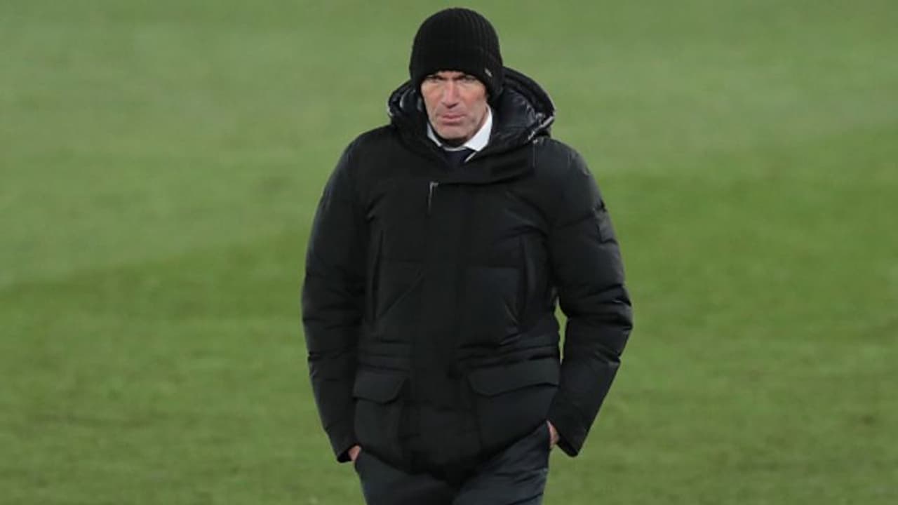 'റയല് മാഡ്രിഡില് നിന്ന് പിന്തുണ ലഭിച്ചില്ല'; പരിശീലകസ്ഥാനം ഒഴിയാനുണ്ടായ കാരണം വ്യക്തമാക്കി സിദാന് 'റയല് മാഡ്രിഡില് നിന്ന് പിന്തുണ ലഭിച്ചില്ല'; പരിശീലകസ്ഥാനം ഒഴിയാനുണ്ടായ കാരണം വ്യക്തമാക്കി സിദാന്