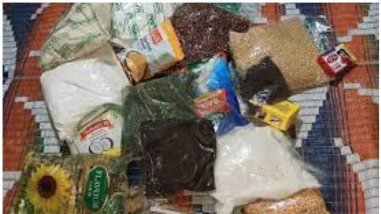 ഭക്ഷ്യകിറ്റ് അട്ടിമറിക്കാൻ ശ്രമം നടന്നേക്കാം; ജീവനക്കാർക്ക് സപ്ലൈകോ ജനറൽ മാനേജരുടെ മുന്നറിയിപ്പ് ഭക്ഷ്യകിറ്റ് അട്ടിമറിക്കാൻ ശ്രമം നടന്നേക്കാം; ജീവനക്കാർക്ക് സപ്ലൈകോ ജനറൽ മാനേജരുടെ മുന്നറിയിപ്പ്