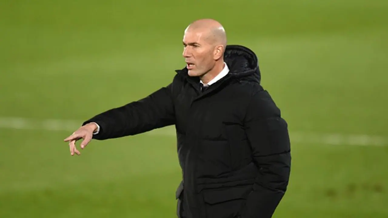 Zidane won't be new PSG manager, says Al Khelaifi; Real Madrid fans have the last laugh Zidane won't be new PSG manager, says Al Khelaifi; Real Madrid fans have the last laugh