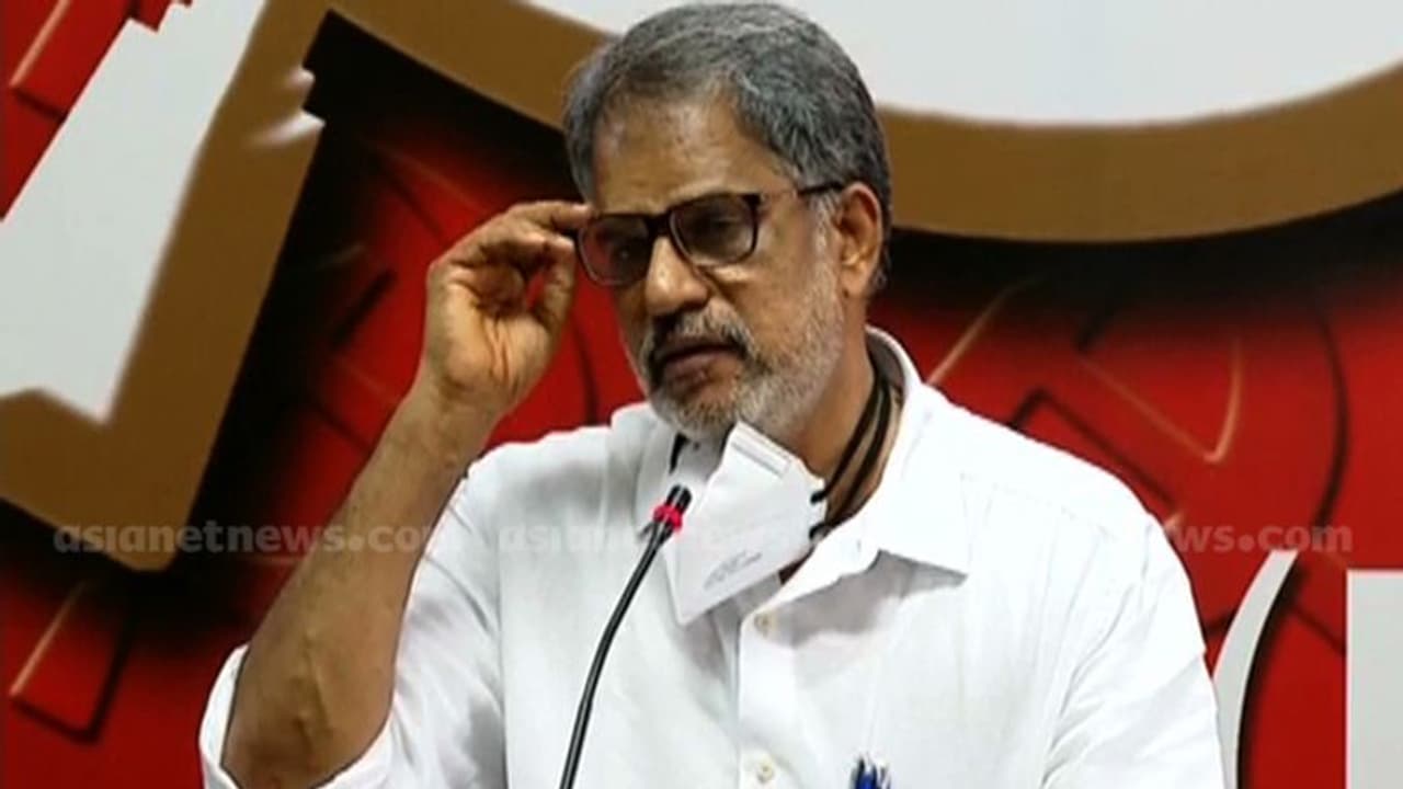 'മതമൗലികവാദശക്തികളുമായി യുഡിഎഫ് ബന്ധം ദൃഢമാക്കുന്നു';നേതാക്കള്‍ പാണക്കാട് എത്തിയതിനെ വിമര്‍ശിച്ച് വിജയരാഘവന്‍