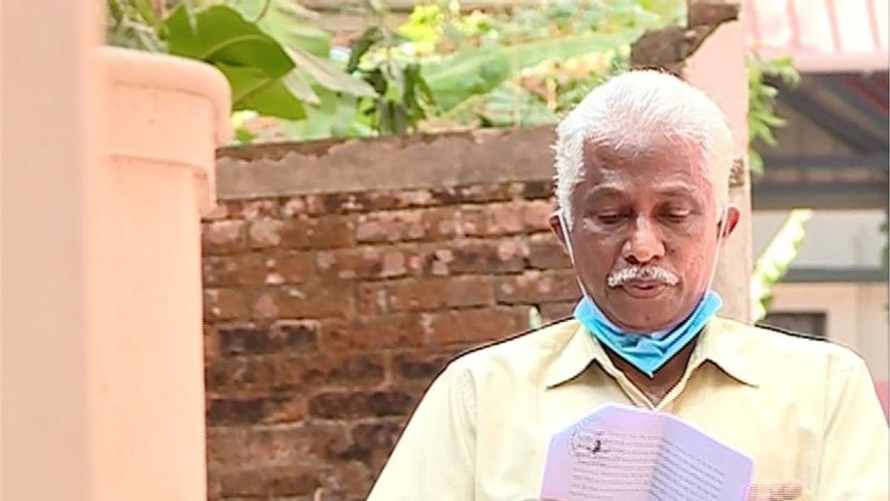 ട്രെയിനിലെ കേടായ ജനാലയ്ക്കരികിൽ ഇരുന്നപ്പോൾ മഴ നനഞ്ഞു; തൃശ്ശൂർ സ്വദേശിക്ക് നഷ്ടപരിഹാരം നൽകാൻ ഉപഭോക്തൃ കോടതി ട്രെയിനിലെ കേടായ ജനാലയ്ക്കരികിൽ ഇരുന്നപ്പോൾ മഴ നനഞ്ഞു; തൃശ്ശൂർ സ്വദേശിക്ക് നഷ്ടപരിഹാരം നൽകാൻ ഉപഭോക്തൃ കോടതി