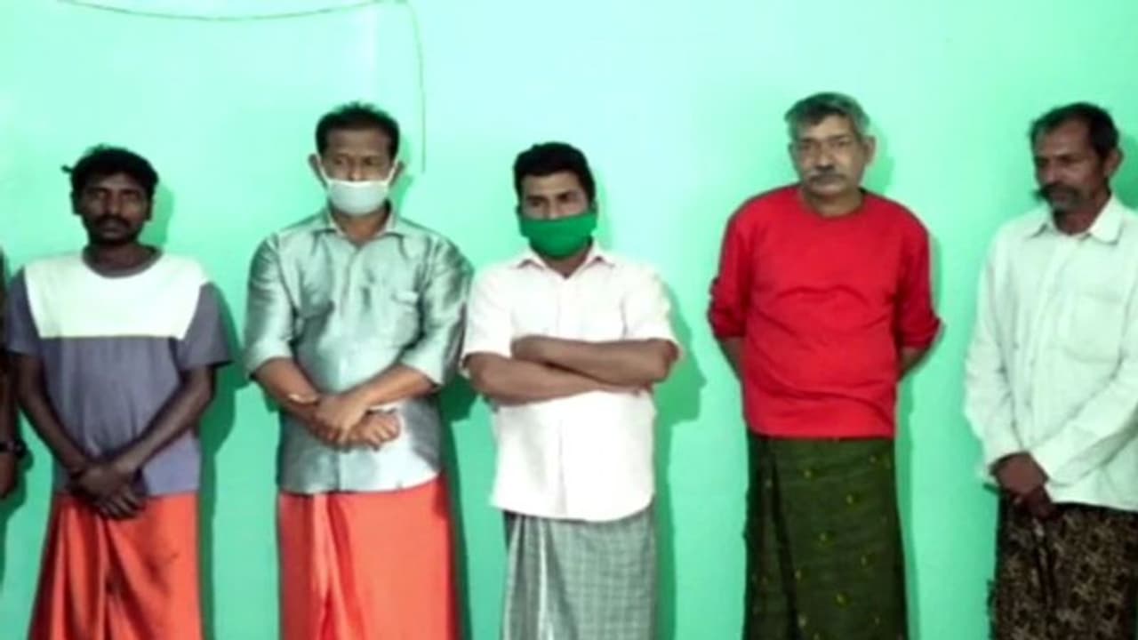 కేరళలో దారుణం: చిరుతను చంపి తిన్నారు కేరళలో దారుణం: చిరుతను చంపి తిన్నారు