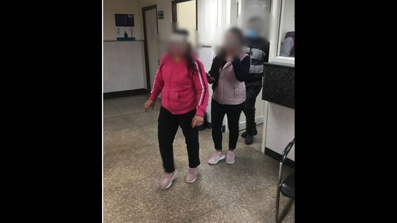 मालिश न करने पर बदमाशों से फोन कराती थी महिला, अब ऐसे टूट गई 8 साल की दोस्ती मालिश न करने पर बदमाशों से फोन कराती थी महिला, अब ऐसे टूट गई 8 साल की दोस्ती