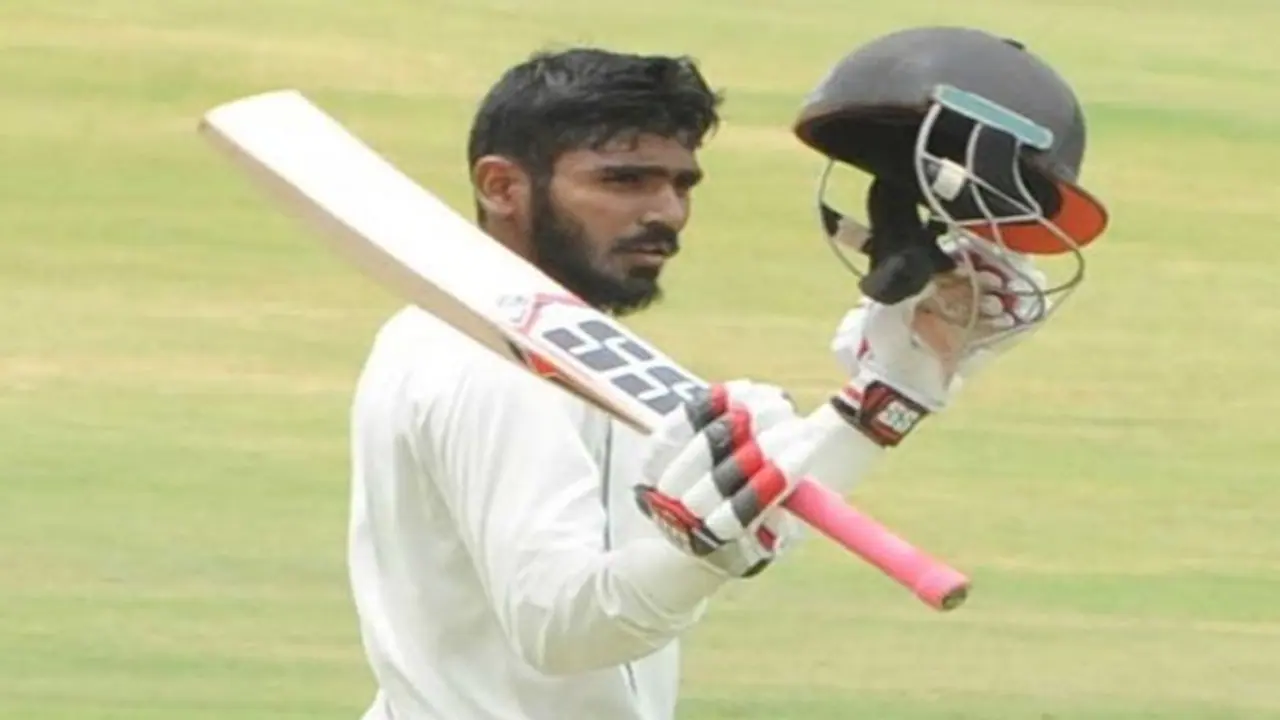 நீண்டகாலமா காத்திருந்த வீரருக்கு இங்கிலாந்துக்கு எதிரான டெஸ்ட் தொடருக்கான இந்திய அணியில் வாய்ப்பு