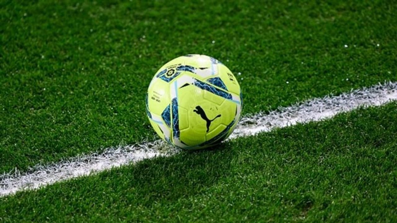 ഹൈദരാബാദിനെ സമനിലയില് കുരുക്കി ജംഷദ്പൂര് ഹൈദരാബാദിനെ സമനിലയില് കുരുക്കി ജംഷദ്പൂര്