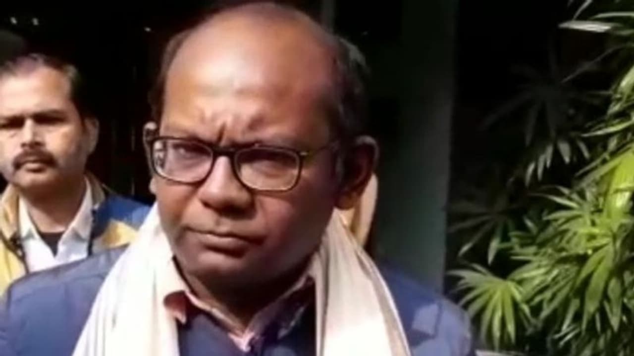 'পশ্চিমবঙ্গ আতঙ্কবাদীদের সেফ হোম, এখানে বসে প্ল্যান করে', মমতার প্রশাসনকে তোপ সায়ন্তনের 'পশ্চিমবঙ্গ আতঙ্কবাদীদের সেফ হোম, এখানে বসে প্ল্যান করে', মমতার প্রশাসনকে তোপ সায়ন্তনের