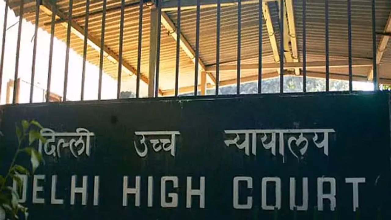 ഭാര്യയെ തല്ലാന് ഒരു നിയമവും ഭർത്താവിന് അവകാശം നൽകുന്നില്ല: ഡല്ഹി ഹൈക്കോടതി ഭാര്യയെ തല്ലാന് ഒരു നിയമവും ഭർത്താവിന് അവകാശം നൽകുന്നില്ല: ഡല്ഹി ഹൈക്കോടതി