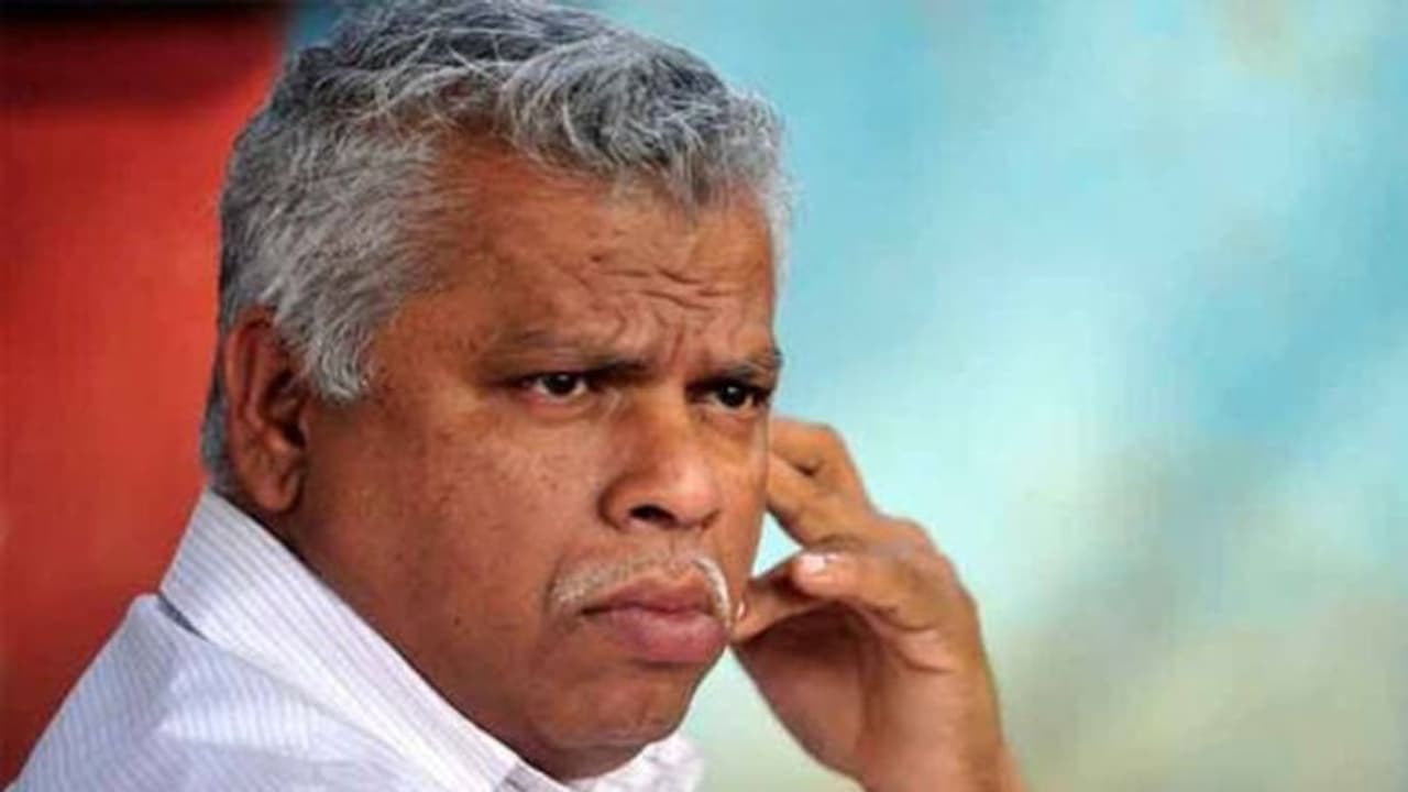 'ചിന്തൻ ശിബിരം കേരളത്തിലെ കോൺഗ്രസിന് പാര'; തൃക്കാക്കര സ്ഥാനാർത്ഥിയെ പിൻവലിക്കുമോയെന്ന് എം വി ജയരാജന്‍