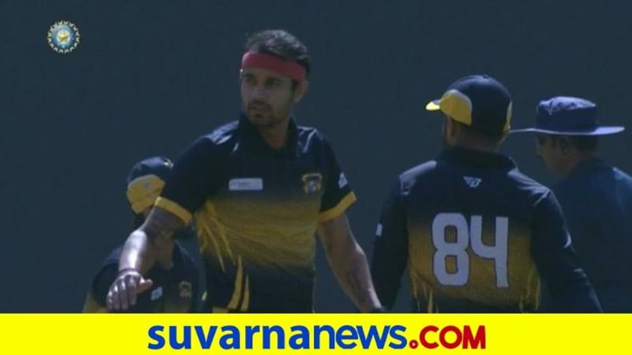 ಮುಷ್ತಾಕ್ ಅಲಿ ಟ್ರೋಫಿ: ಪಂಜಾಬ್ಗೆ ಸಾಧಾರಣ ಗುರಿ ನೀಡಿದ ಕರ್ನಾಟಕ ಮುಷ್ತಾಕ್ ಅಲಿ ಟ್ರೋಫಿ: ಪಂಜಾಬ್ಗೆ ಸಾಧಾರಣ ಗುರಿ ನೀಡಿದ ಕರ್ನಾಟಕ