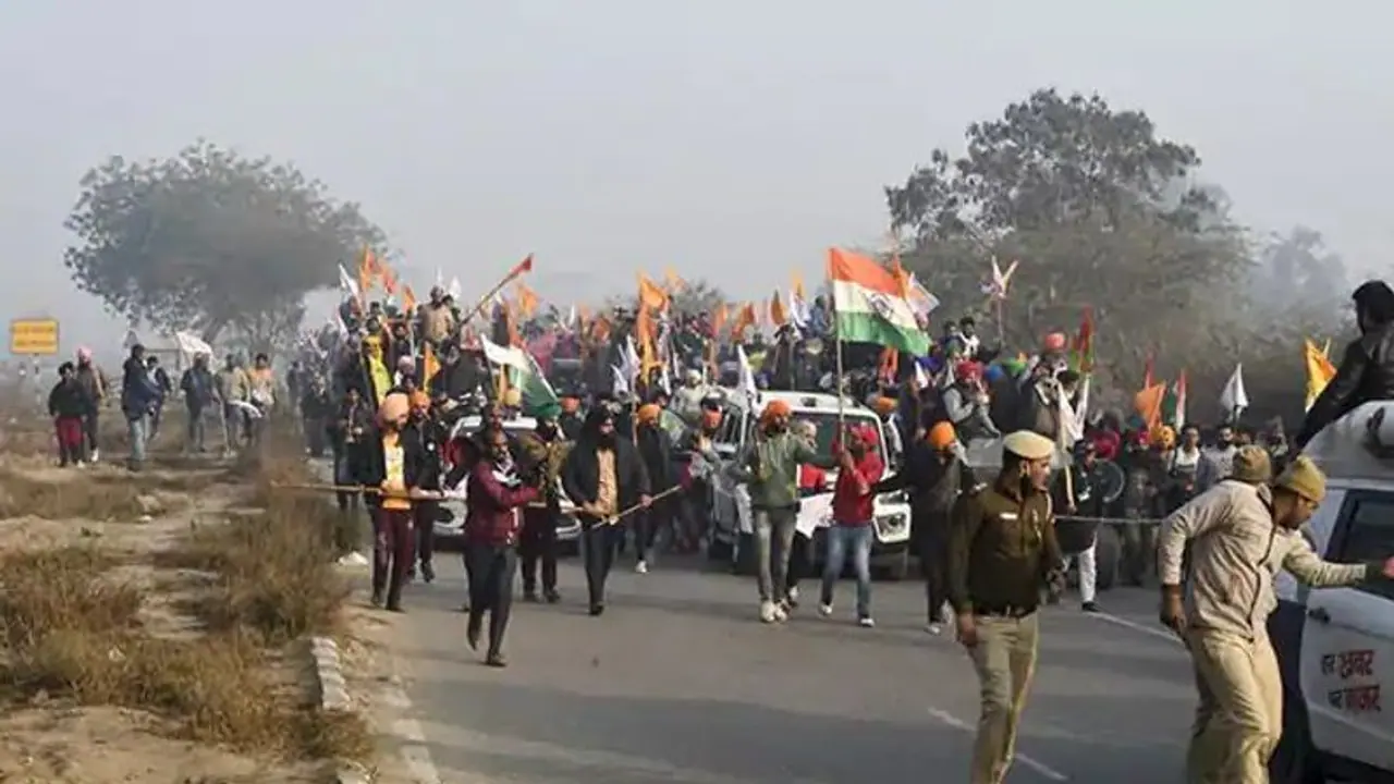 শান্তি ফেরাতে দিল্লিতে নামতে পারে আধাসেনা, কৃষক আন্দোলনের হিংসা নিয়ে বৈঠক অমিত শাহর