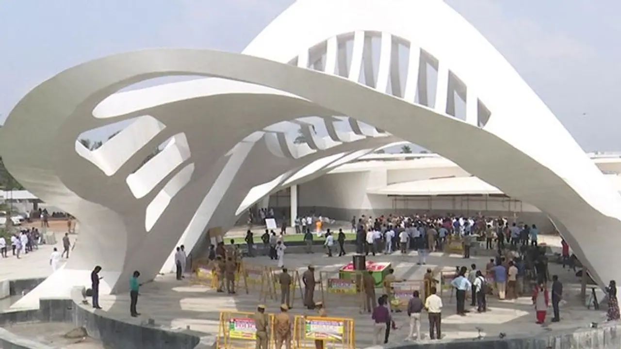 Tamil Nadu CM Edappadi Palanisamy unveils former CM Jayalalithaa’s grand memorial