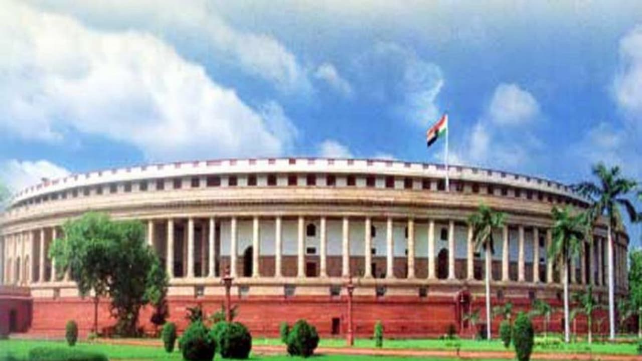 ಜುಲೈ 19 ರಿಂದ ಆರಂಭಗೊಳ್ಳಲಿದೆ ಸಂಸತ್ ಮುಂಗಾರು ಅಧಿವೇಶನ! ಜುಲೈ 19 ರಿಂದ ಆರಂಭಗೊಳ್ಳಲಿದೆ ಸಂಸತ್ ಮುಂಗಾರು ಅಧಿವೇಶನ!