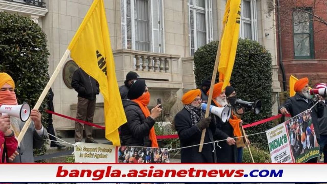 ট্রাক্টর মিছিলের দিনই ইতালিতে খালিস্তানিদের ধুন্ধুমার, আক্রান্ত ভারতীয় দূতাবাস ট্রাক্টর মিছিলের দিনই ইতালিতে খালিস্তানিদের ধুন্ধুমার, আক্রান্ত ভারতীয় দূতাবাস