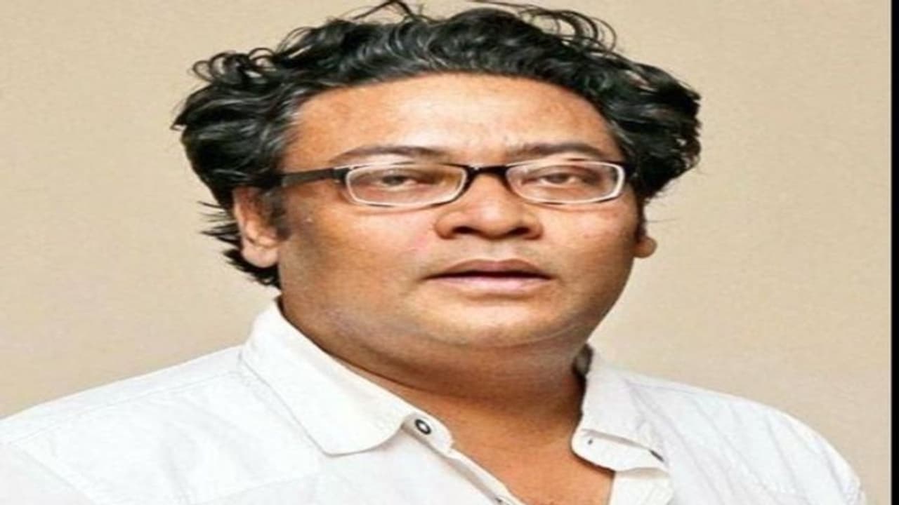 মন্ত্রী ইন্দ্রনীল সেনের বাড়িতে বোমাবাজি, পুলিশের ধরপাকড়ে গ্রেফতার ৮ মন্ত্রী ইন্দ্রনীল সেনের বাড়িতে বোমাবাজি, পুলিশের ধরপাকড়ে গ্রেফতার ৮