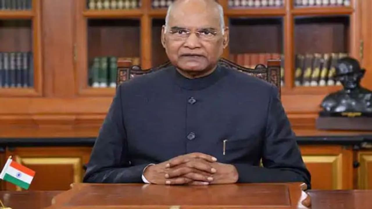 कृषि कानून पर सरकार को घेरने एक जुट हुईं 16 पार्टियां, राष्ट्रपति के अभिभाषण का करेंगी बहिष्कार कृषि कानून पर सरकार को घेरने एक जुट हुईं 16 पार्टियां, राष्ट्रपति के अभिभाषण का करेंगी बहिष्कार