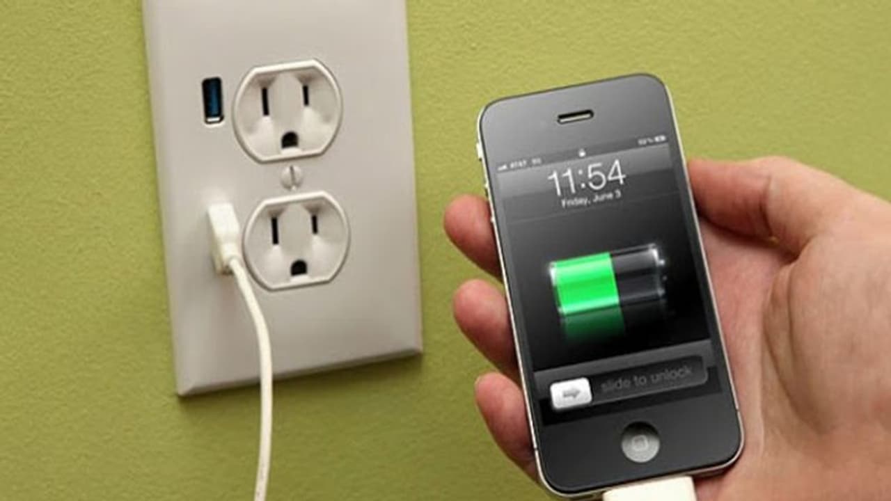 মোবাইলের ব্যাটারি মিনিটেই শেষ হয়ে যায়, তবে এই সহজ উপায়গুলি অবশ্যই ট্রাই করুন মোবাইলের ব্যাটারি মিনিটেই শেষ হয়ে যায়, তবে এই সহজ উপায়গুলি অবশ্যই ট্রাই করুন