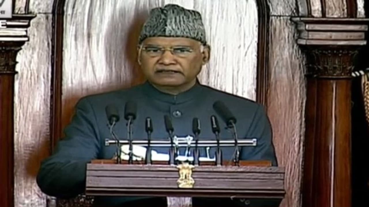 ​ദില്ലി സംഘർഷത്തെ അപലപിച്ച് രാഷ്ട്രപതിയുടെ നയപ്രഖ്യാപന പ്രസം​ഗം: ദേശീയ പതാകയെ അപമാനിച്ചത് നിർഭാഗ്യകരം