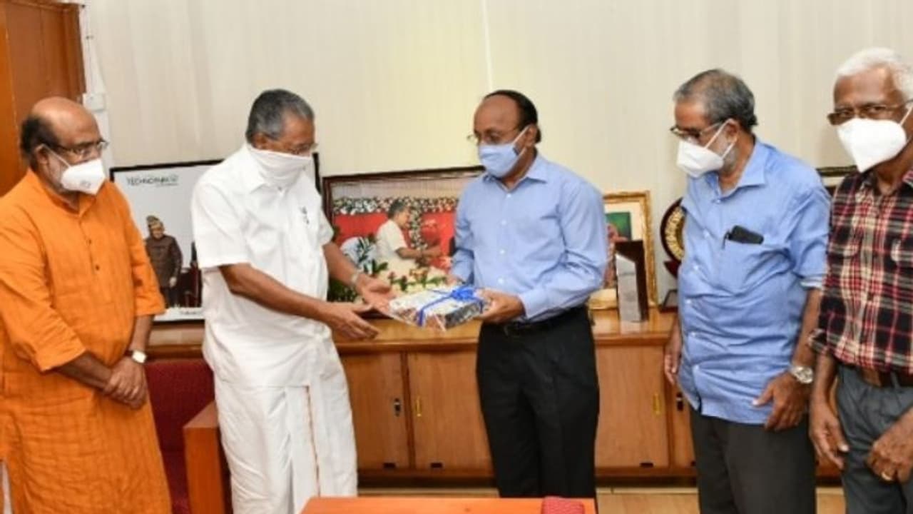 സർക്കാർ ജീവനക്കാരുടെ കുറഞ്ഞ ശമ്പളം 23,000 ആയി കൂട്ടാൻ ശുപാർശ: ഇൻക്രിമെൻ്റ് 700 മുതൽ സർക്കാർ ജീവനക്കാരുടെ കുറഞ്ഞ ശമ്പളം 23,000 ആയി കൂട്ടാൻ ശുപാർശ: ഇൻക്രിമെൻ്റ് 700 മുതൽ