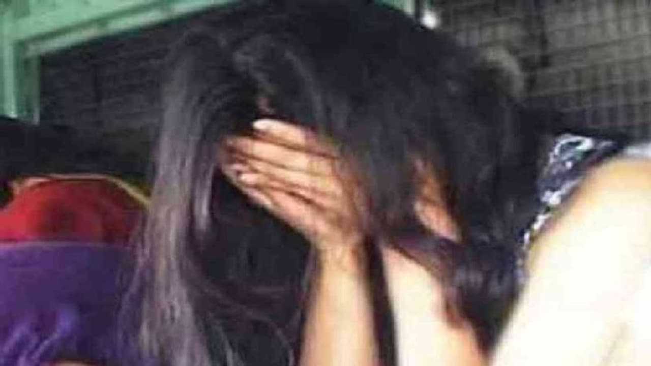 బిహార్లో నిర్భయ తరహా ఘటన.. కదులుతున్న బస్సులో బాలికపై సామూహిక అత్యాచారం.. బిహార్లో నిర్భయ తరహా ఘటన.. కదులుతున్న బస్సులో బాలికపై సామూహిక అత్యాచారం..