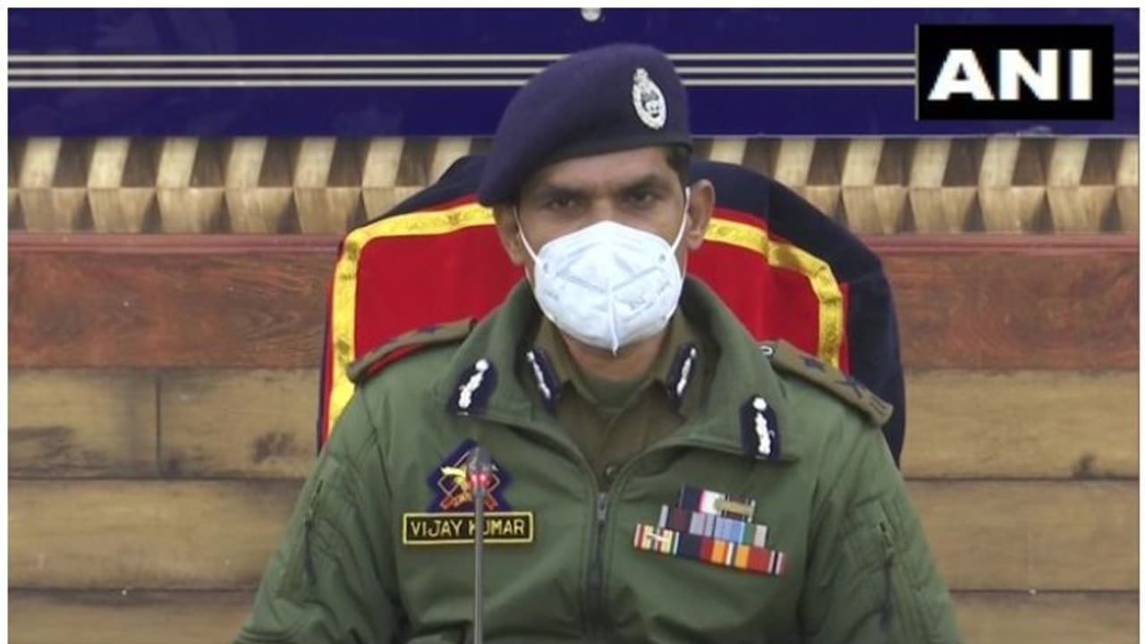 കശ്മീരിലെ അവന്തിപോരയിൽ മൂന്ന് ഭീകരരെ വധിച്ചു കശ്മീരിലെ അവന്തിപോരയിൽ മൂന്ന് ഭീകരരെ വധിച്ചു