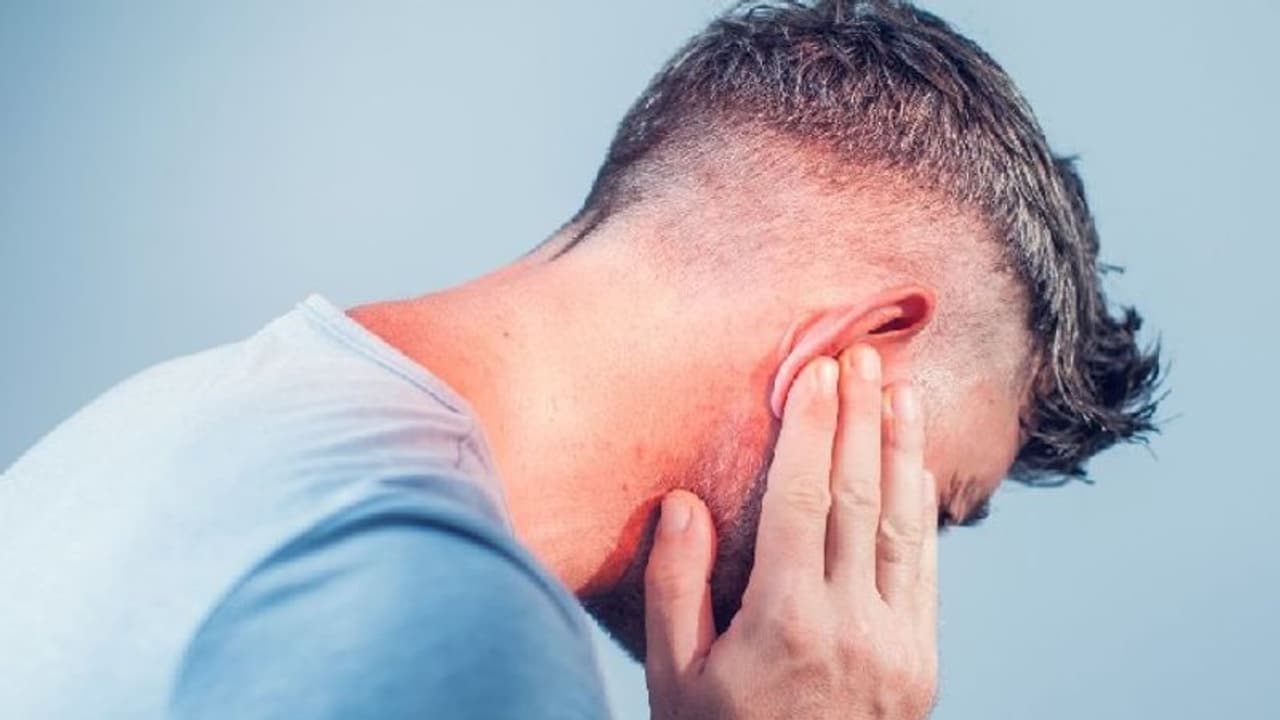 ചെവിയിലെ അണുബാധ; ശ്രദ്ധിക്കാം ഈ ലക്ഷണങ്ങള് കണ്ടാല്... ചെവിയിലെ അണുബാധ; ശ്രദ്ധിക്കാം ഈ ലക്ഷണങ്ങള് കണ്ടാല്...