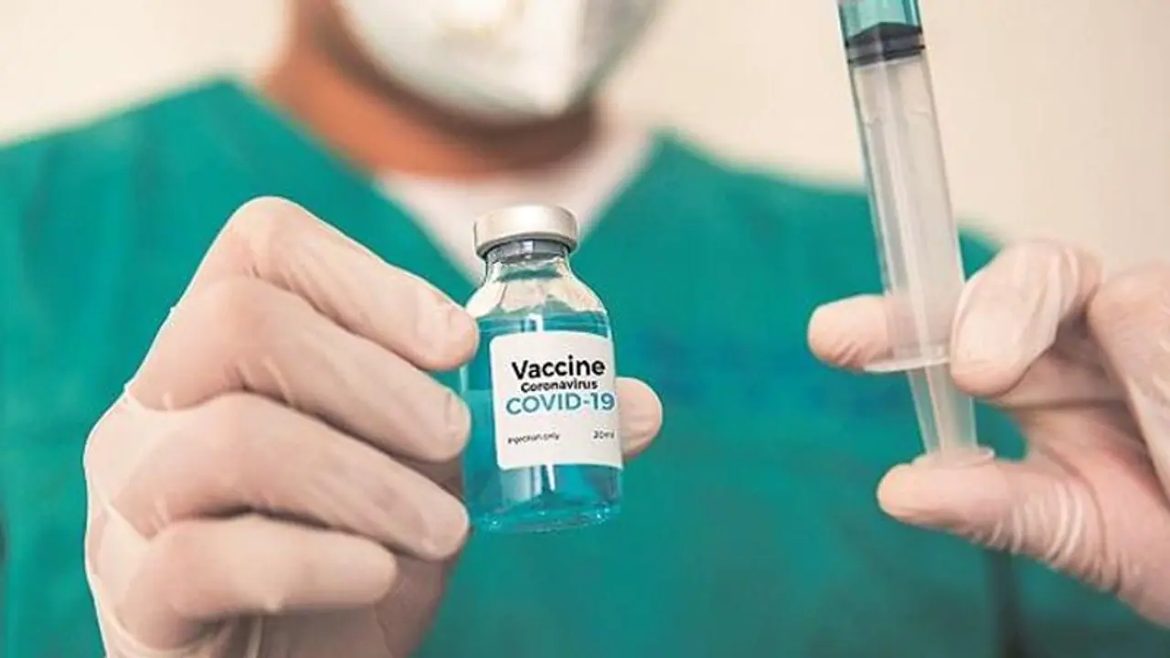 ಲಸಿಕೆ ಪಡೆದ 5 ವೈದ್ಯರಿಗೆ ಕೊರೋನಾ ಸೋಂಕು: ವೈದ್ಯಾಧಿಕಾರಿ ಪ್ರತಿಕ್ರಿಯೆ ಲಸಿಕೆ ಪಡೆದ 5 ವೈದ್ಯರಿಗೆ ಕೊರೋನಾ ಸೋಂಕು: ವೈದ್ಯಾಧಿಕಾರಿ ಪ್ರತಿಕ್ರಿಯೆ