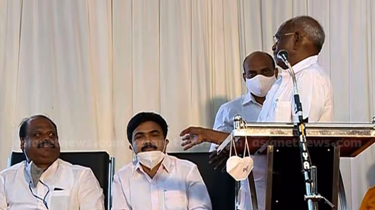 അറക്കുന്നതിന് മുമ്പ് പിടയ്ക്കേണ്ട കാര്യമില്ല, ജോസിനെ സാക്ഷി നിർത്തി കാപ്പനെ വിമർശിച്ച് എം എം മണി അറക്കുന്നതിന് മുമ്പ് പിടയ്ക്കേണ്ട കാര്യമില്ല, ജോസിനെ സാക്ഷി നിർത്തി കാപ്പനെ വിമർശിച്ച് എം എം മണി