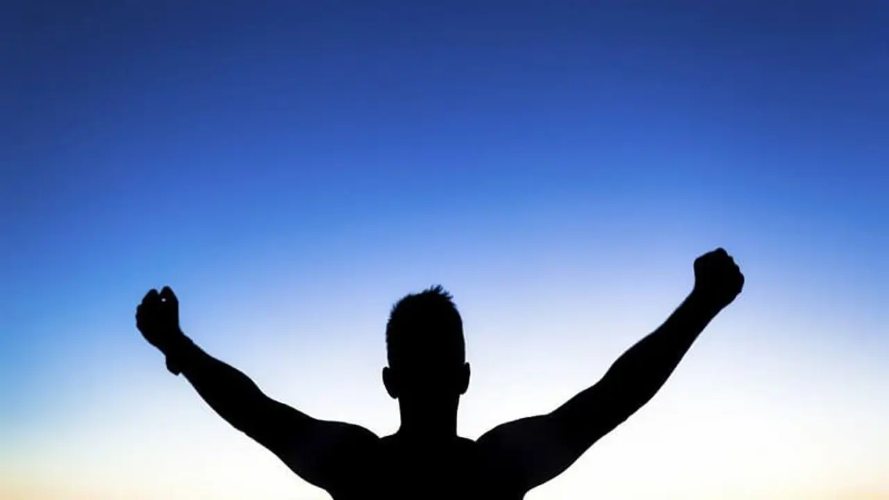 ఇంట్లో నుంచి పారిపోయి.. హిజ్రాగా మారి..! ఇంట్లో నుంచి పారిపోయి.. హిజ్రాగా మారి..!