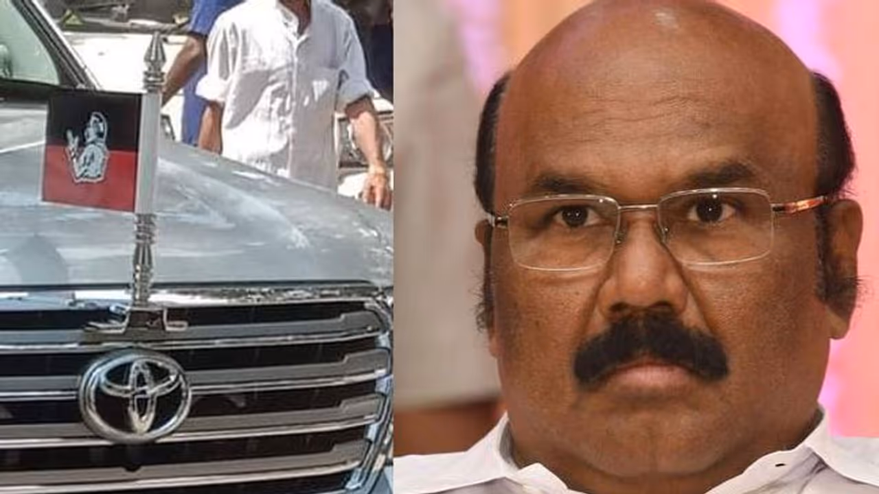 மீண்டும் இரட்டை இலையை முடக்க சதி? எந்த கொம்பனாலும் முடக்க முடியாது... அமைச்சர் ஜெயக்குமார் பதிலடி..! மீண்டும் இரட்டை இலையை முடக்க சதி? எந்த கொம்பனாலும் முடக்க முடியாது... அமைச்சர் ஜெயக்குமார் பதிலடி..!