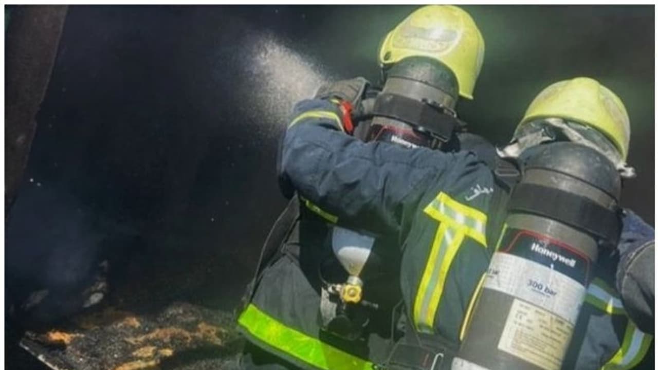 ഒമാനില് വീടിന് തീപ്പിടിച്ചു ഒമാനില് വീടിന് തീപ്പിടിച്ചു