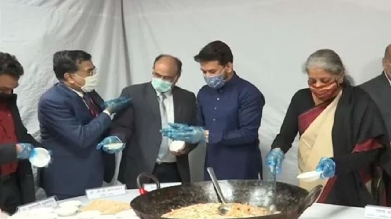 తొలిసారి డిజిటల్ రూపంలో కేంద్ర బడ్జెట్ 2021 22.. మొబైల్ యాప్ ద్వారా సామాన్యులకు అందుబాటులోకి.. తొలిసారి డిజిటల్ రూపంలో కేంద్ర బడ్జెట్ 2021 22.. మొబైల్ యాప్ ద్వారా సామాన్యులకు అందుబాటులోకి..