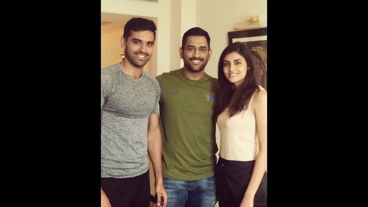 India vs Sri Lanka 2021: How MS Dhoni inspired Deepak Chahar to play match winning knock in 2nd ODI? India vs Sri Lanka 2021: How MS Dhoni inspired Deepak Chahar to play match winning knock in 2nd ODI?