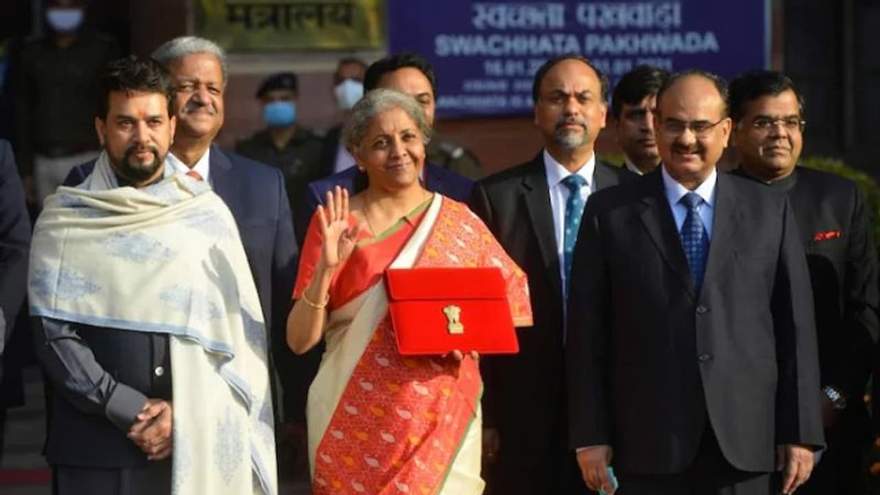 ഇടക്കാല ബജറ്റ് അടുത്ത ആഴ്ച; സമ്പൂർണ്ണ ബജറ്റ് എപ്പോൾ? ഇവ തമ്മിലുള്ള വ്യത്യാസം അറിയാം ഇടക്കാല ബജറ്റ് അടുത്ത ആഴ്ച; സമ്പൂർണ്ണ ബജറ്റ് എപ്പോൾ? ഇവ തമ്മിലുള്ള വ്യത്യാസം അറിയാം