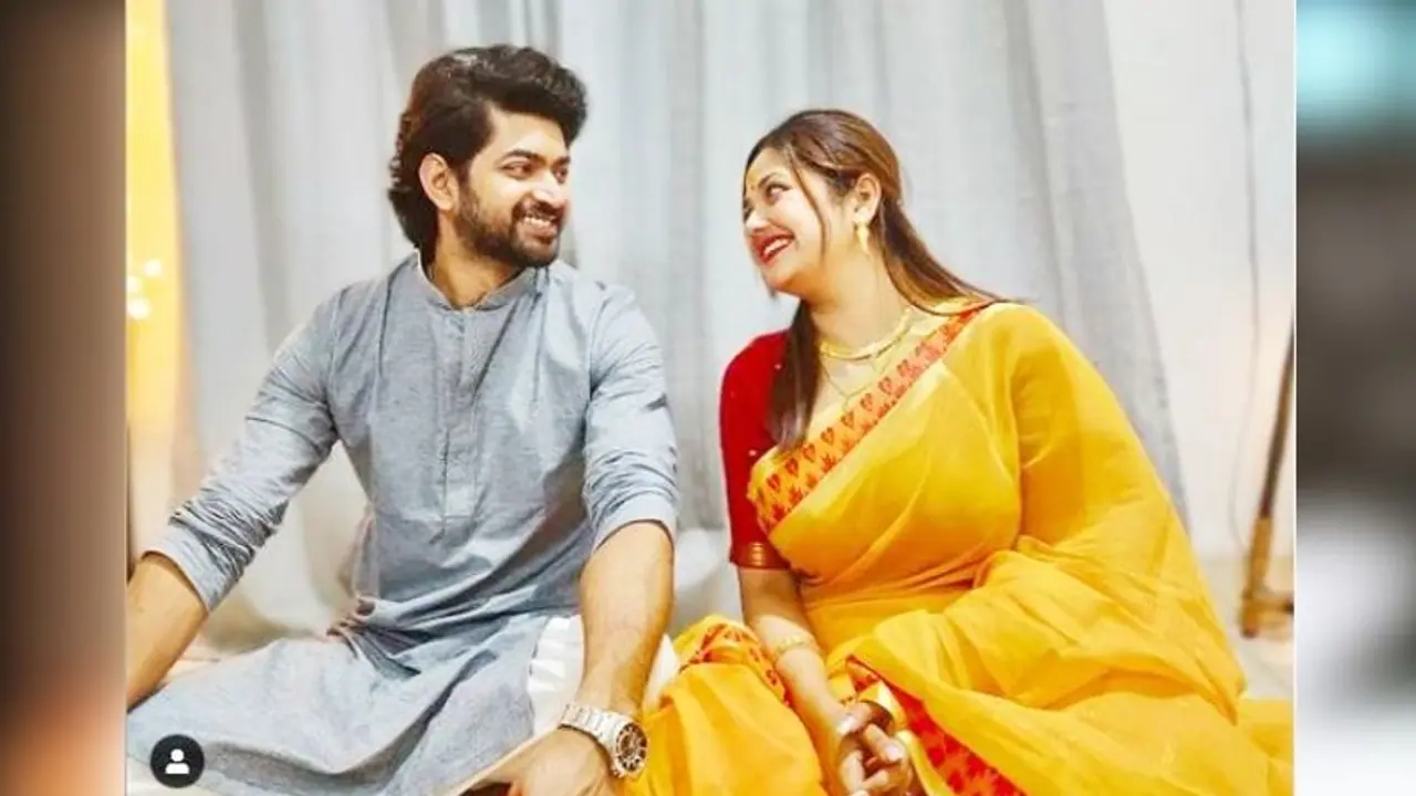 ক্যামেরা অন রেখেই মিমির ঠোঁটে সটান কামড়, আদরে মাখামাখি চরম ঘনিষ্ঠ মুহূর্ত ভাইরাল নিমেষে ক্যামেরা অন রেখেই মিমির ঠোঁটে সটান কামড়, আদরে মাখামাখি চরম ঘনিষ্ঠ মুহূর্ত ভাইরাল নিমেষে