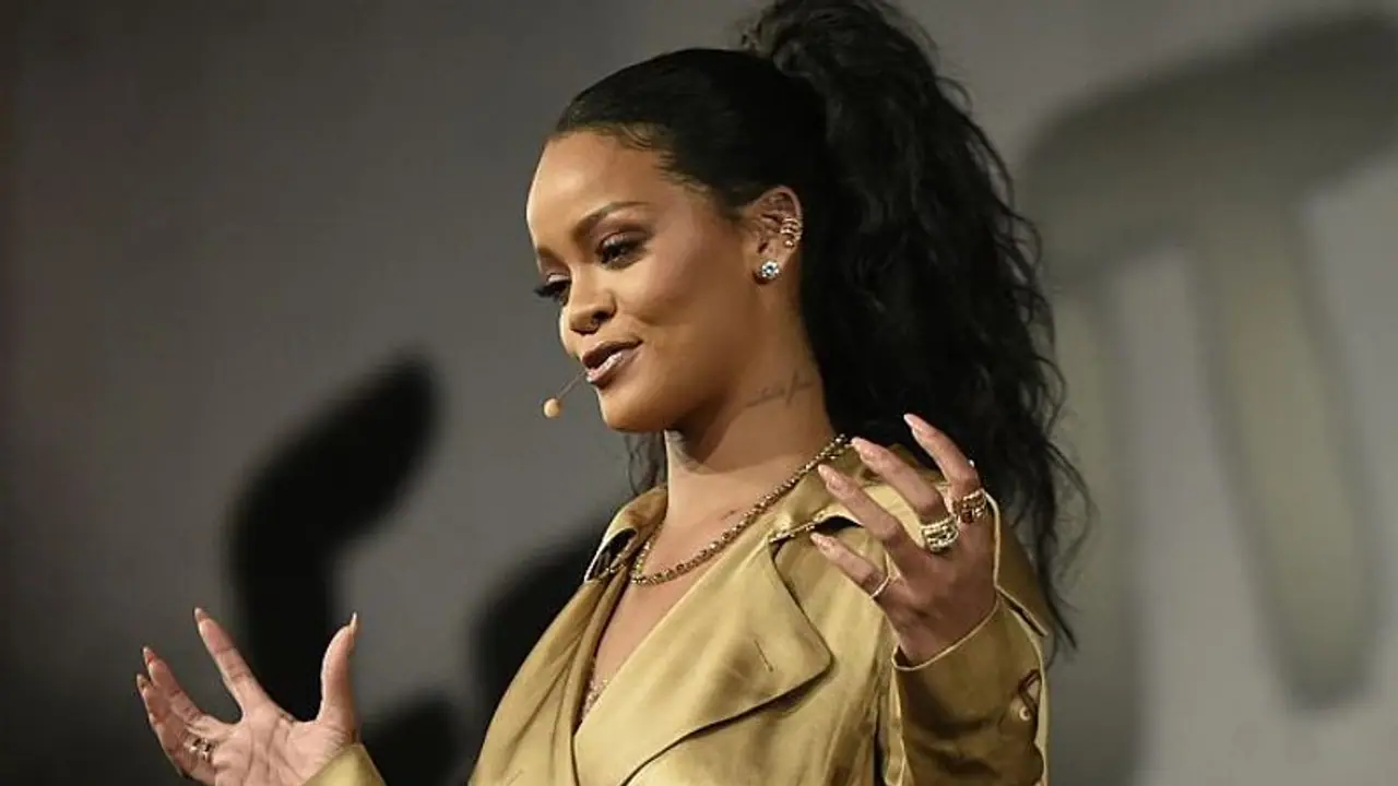 রিহানা কি মুসলিম না পাকিস্তানি, কৃষকদের পাশে দাঁড়ানোর পরই পপস্টারের জাতি দেশ নিয়ে প্রশ্ন