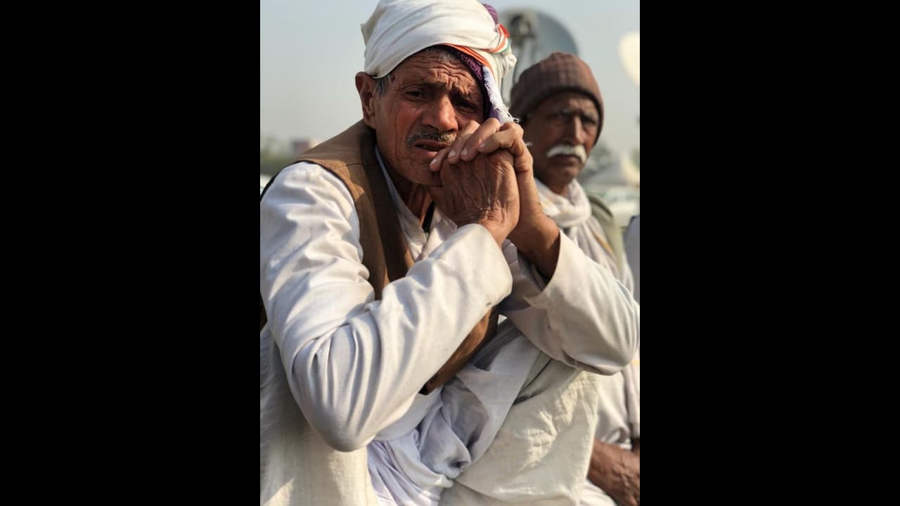 দিল্লি পুলিশকে পাশ কাটিয়ে কেজরিওয়ালের 'হ্যাঁ', যন্তর মন্তরে সমাবেশ প্রতিবাদী কৃষকদের দিল্লি পুলিশকে পাশ কাটিয়ে কেজরিওয়ালের 'হ্যাঁ', যন্তর মন্তরে সমাবেশ প্রতিবাদী কৃষকদের