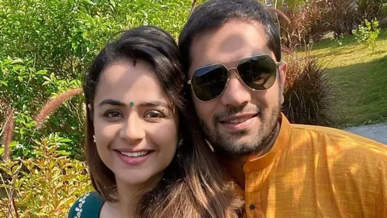 'दीया और बाती...' की एक्ट्रेस प्राची तेहलान का पीछा कर रहे थे चार शख्स, अब हुए गिरफ्तार 'दीया और बाती...' की एक्ट्रेस प्राची तेहलान का पीछा कर रहे थे चार शख्स, अब हुए गिरफ्तार