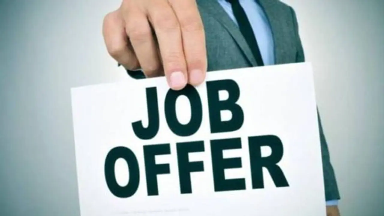 Beware of the hackers in LinkedIn, don't fall for fake jobs: Here's how they are targeting users