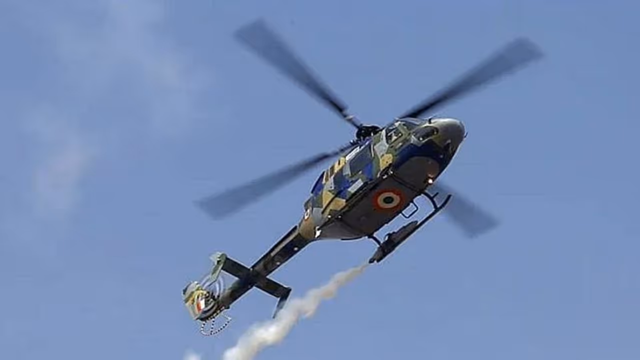 కథువా : రంజిత్ సాగర్ డ్యాంలో కూలిన ఆర్మీ విమానం, ఇద్దరి ఆచూకీ గల్లంతు కథువా : రంజిత్ సాగర్ డ్యాంలో కూలిన ఆర్మీ విమానం, ఇద్దరి ఆచూకీ గల్లంతు