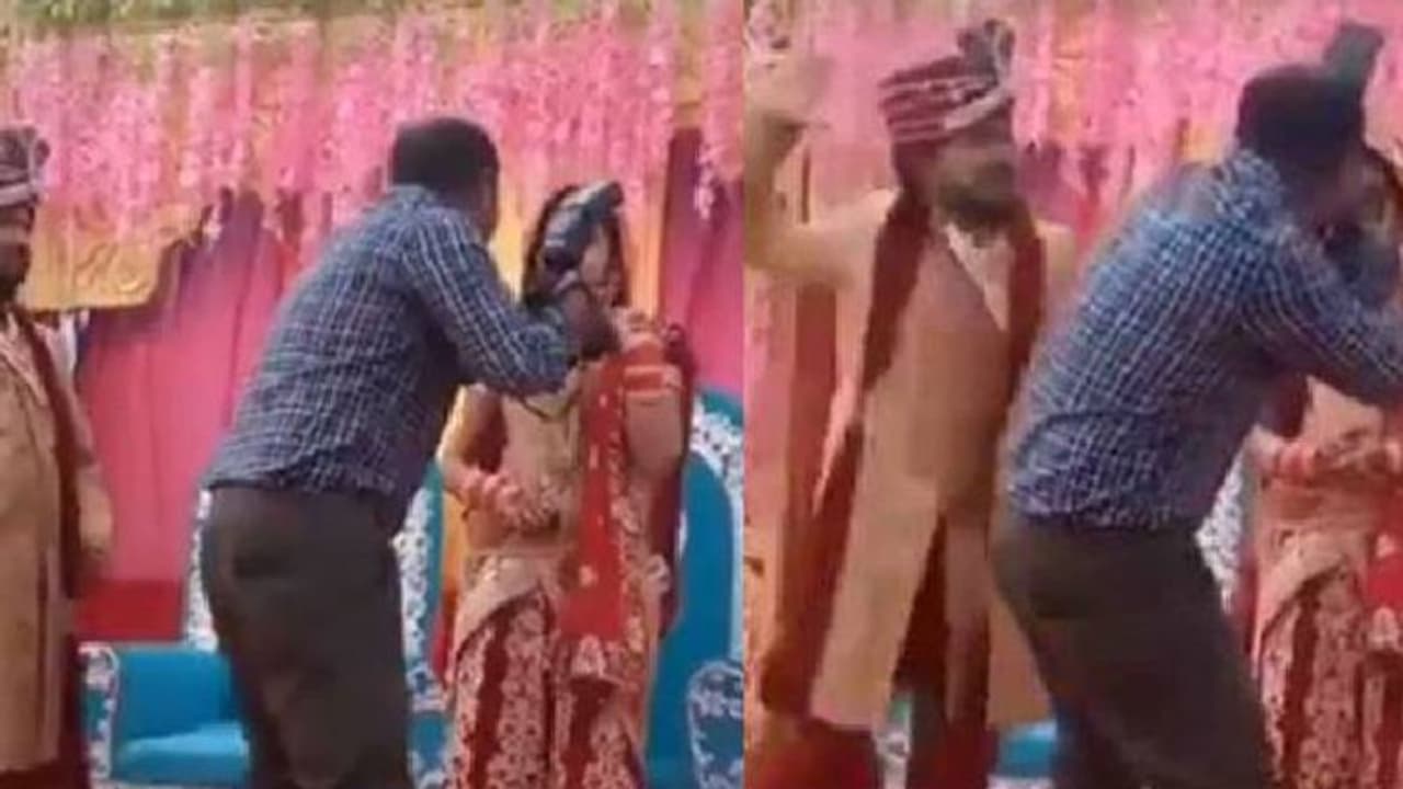 വധുവിനെ സ്പർശിച്ച ഫോട്ടോഗ്രാഫറെ തല്ലി വരൻ; പിന്നീട് സംഭവിച്ചത്... വധുവിനെ സ്പർശിച്ച ഫോട്ടോഗ്രാഫറെ തല്ലി വരൻ; പിന്നീട് സംഭവിച്ചത്...