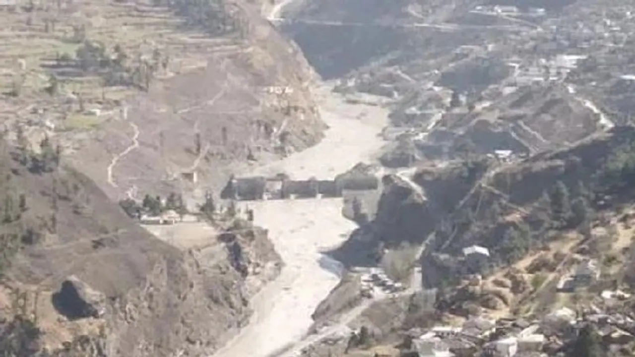 ‘ಚಳಿಗಾಲದಲ್ಲಿ ಈ ರೀತಿಯ ಹಿಮಕುಸಿತ ಕಂಡಿರಲಿಲ್ಲ’ ‘ಚಳಿಗಾಲದಲ್ಲಿ ಈ ರೀತಿಯ ಹಿಮಕುಸಿತ ಕಂಡಿರಲಿಲ್ಲ’